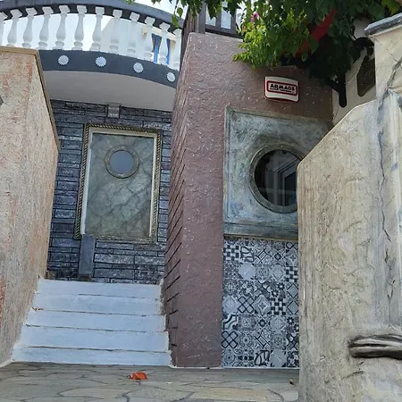 Private Standard Full View דירה *