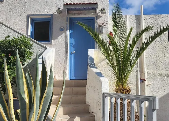 Private Standard Full View דירה *